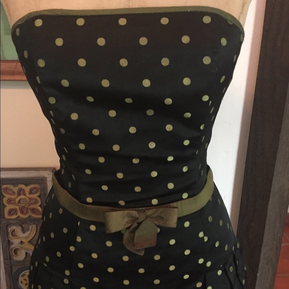 Strapless McClintock Polkadot Dress with netting - Picture 2 of 8